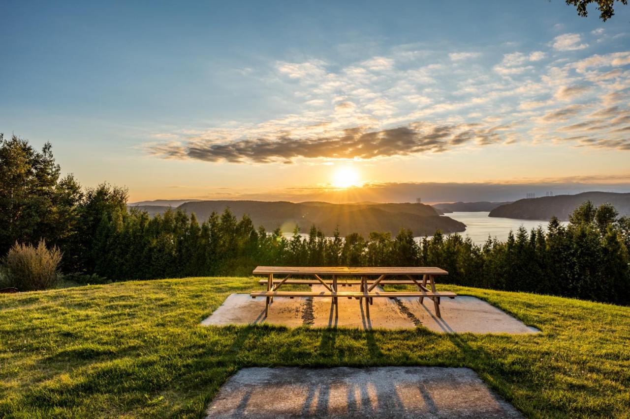 Montfjord - Chalets, Vue Spectaculaire Et Spa. Chantafjord #4 Sacre-Coeur Екстер'єр фото