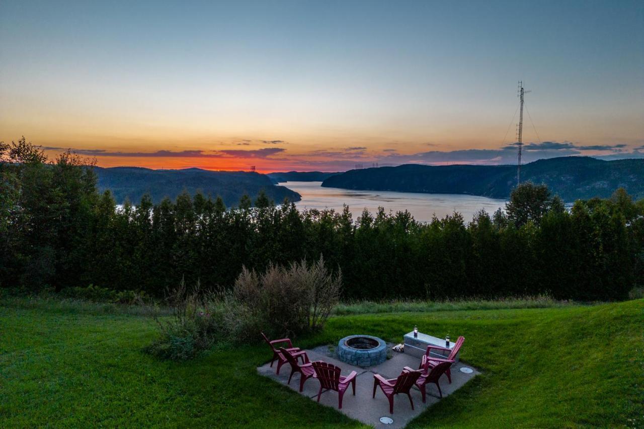 Montfjord - Chalets, Vue Spectaculaire Et Spa. Chantafjord #4 Sacre-Coeur Екстер'єр фото
