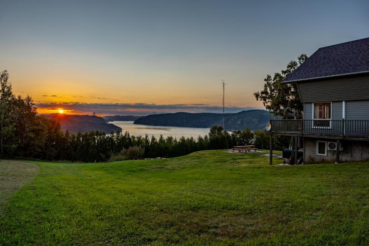 Montfjord - Chalets, Vue Spectaculaire Et Spa. Chantafjord #4 Sacre-Coeur Екстер'єр фото