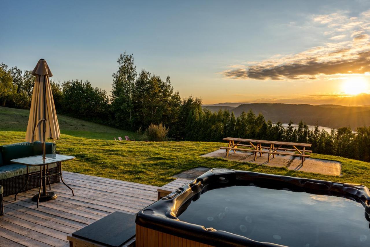 Montfjord - Chalets, Vue Spectaculaire Et Spa. Chantafjord #4 Sacre-Coeur Екстер'єр фото