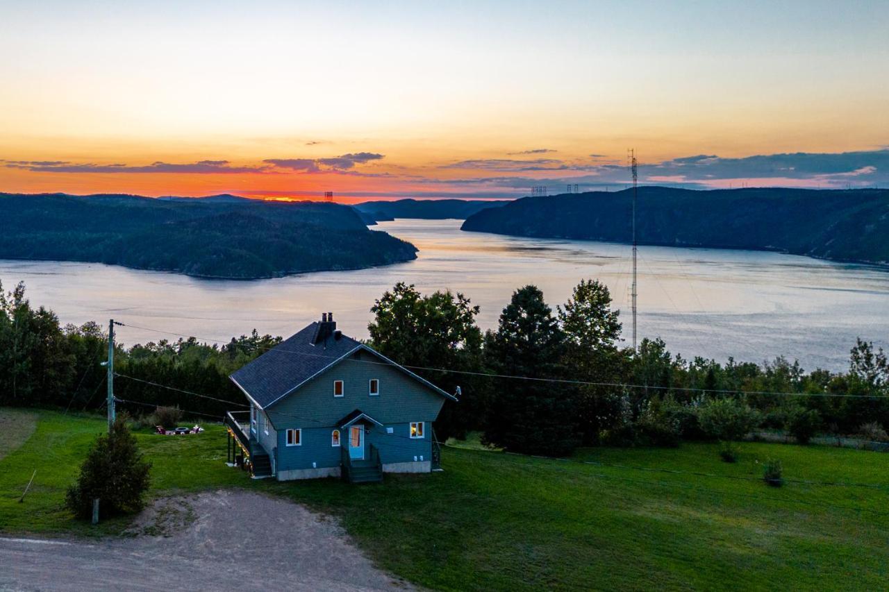 Montfjord - Chalets, Vue Spectaculaire Et Spa. Chantafjord #4 Sacre-Coeur Екстер'єр фото