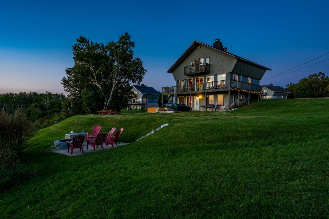 Montfjord - Chalets, Vue Spectaculaire Et Spa. Chantafjord #4 Sacre-Coeur Екстер'єр фото